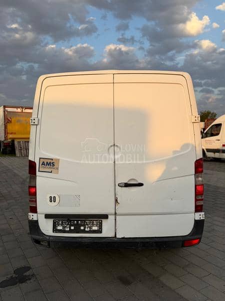 Mercedes Benz Sprinter 311