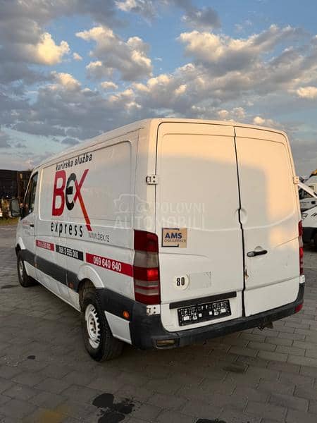 Mercedes Benz Sprinter 311