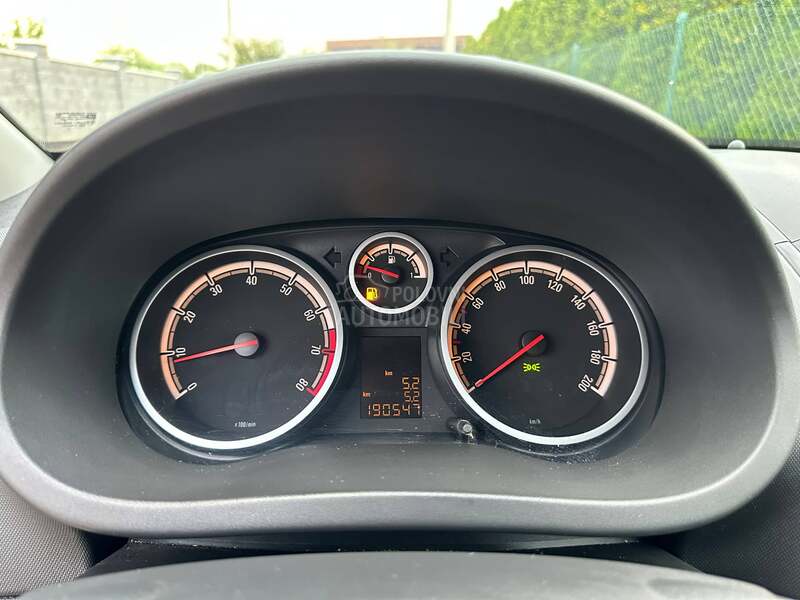 Opel Corsa D 1.4  CH