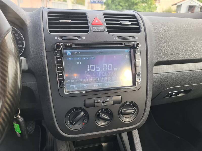 Volkswagen Golf 5 1.6fsi CH