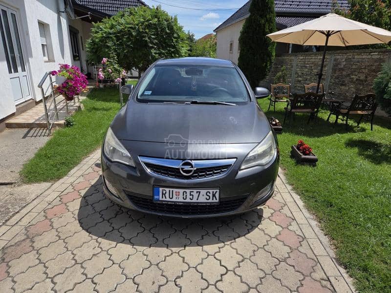 Opel Astra J 1.7 CDTI