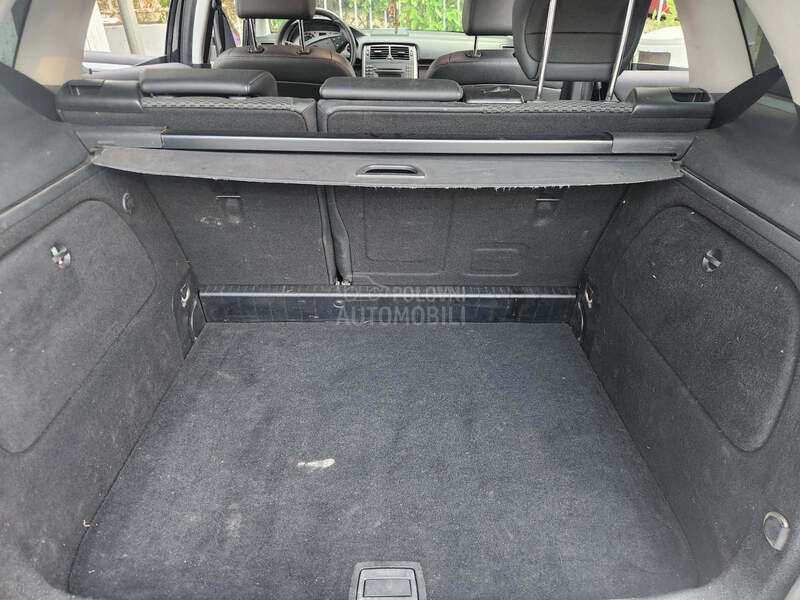 Mercedes Benz B 200 