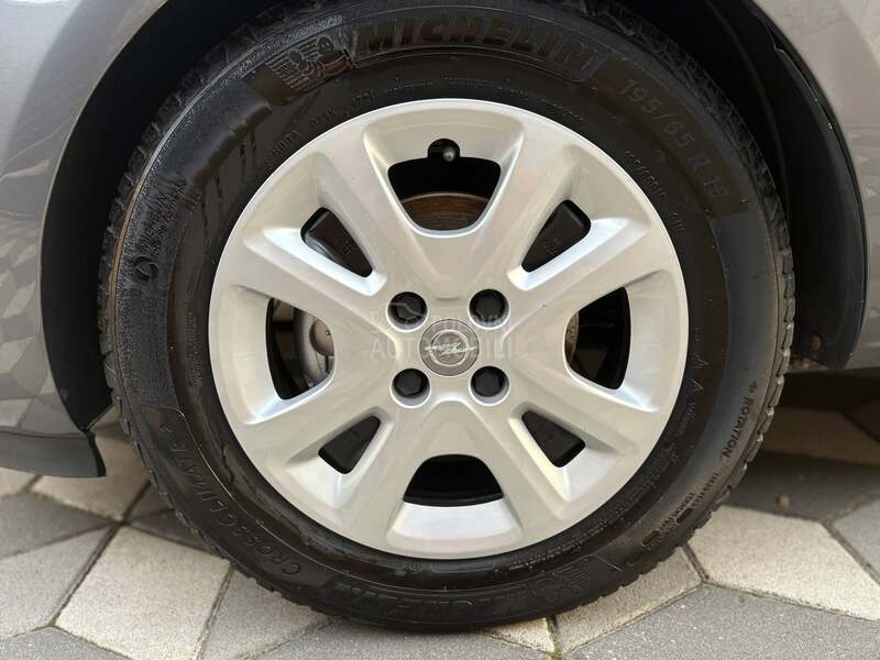 Opel Corsa E 1.4b ECOFLEX CH