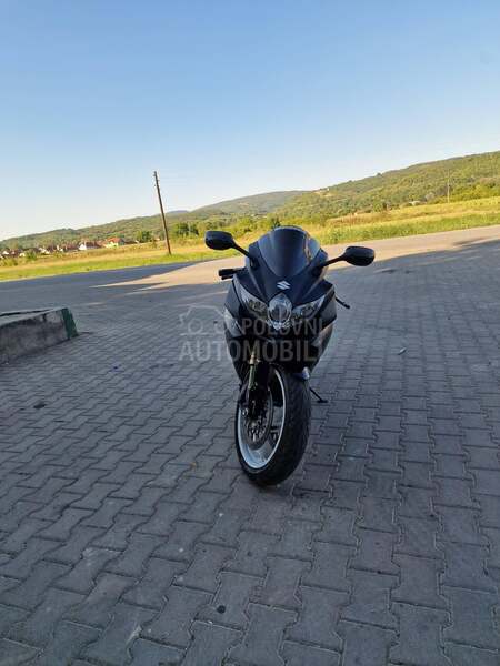 Suzuki gsxr