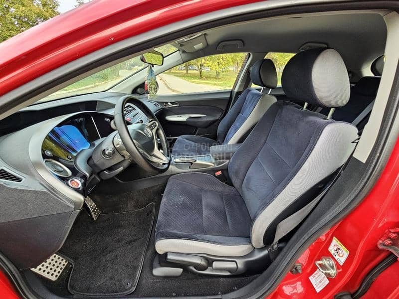 Honda Civic 1.8 i-Vtec