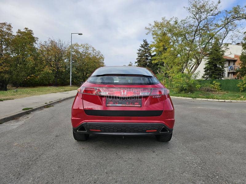 Honda Civic 1.8 i-Vtec