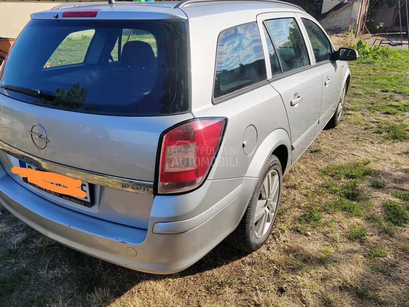 Opel Astra H 