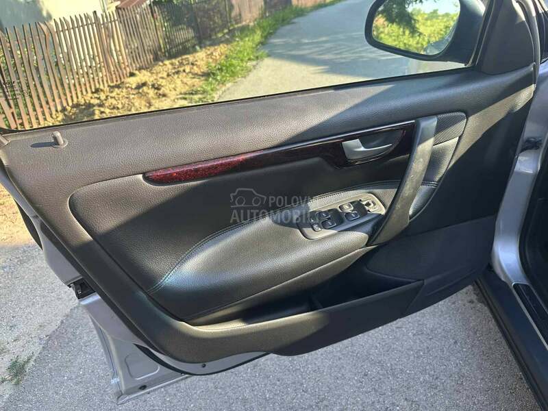 Volvo S60 D5