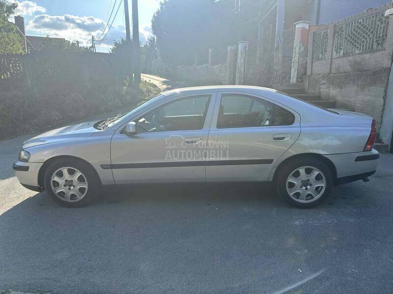 Volvo S60 D5