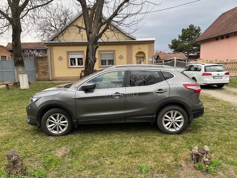 Nissan Qashqai 1.2 DIG