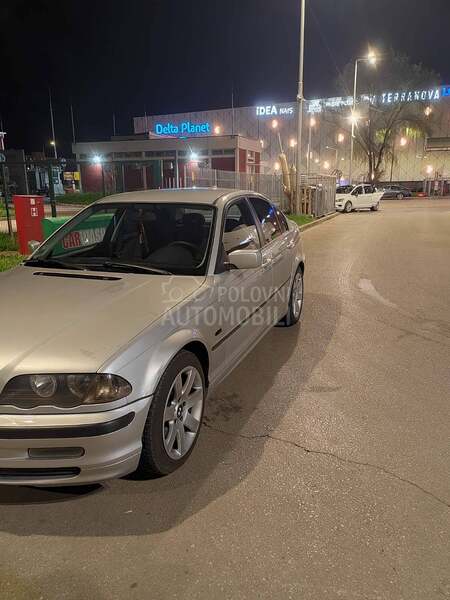 BMW 318 