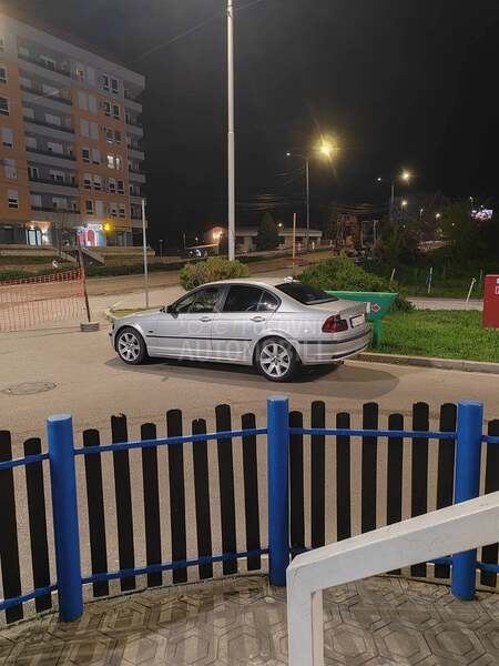 BMW 318 