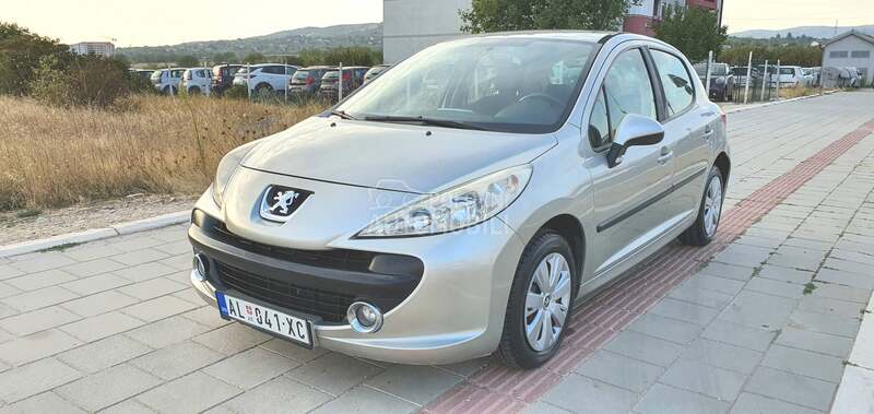 Peugeot 207 1.6 b