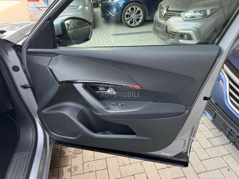 Peugeot 2008 Active business
