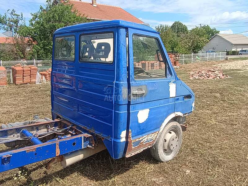 Iveco Daily 35.12  2.5tdi