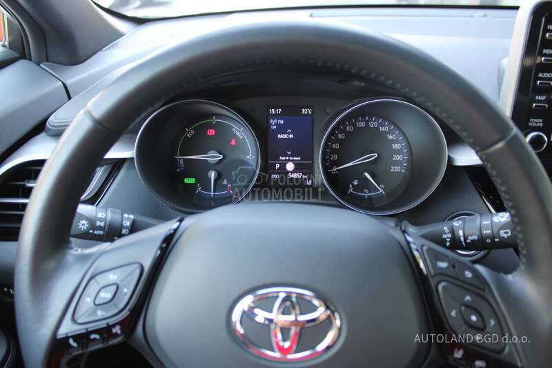 Toyota C-HR 1.8 HYBRID AUT