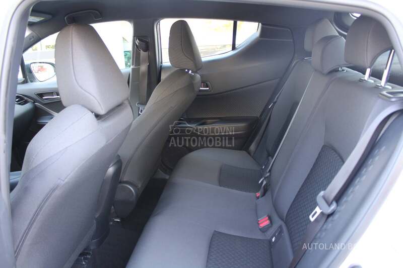 Toyota C-HR 1.8 HYBRID AUT