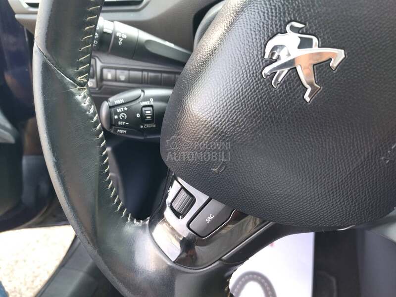 Peugeot 308 1.6 BLUE-HDI