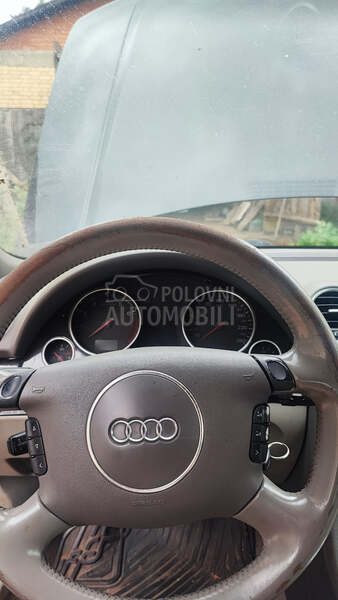 Audi A4 2.4 fsi