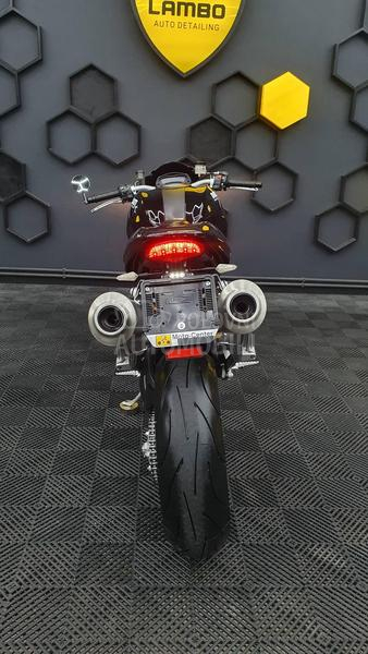 Ducati Monster 1100 S