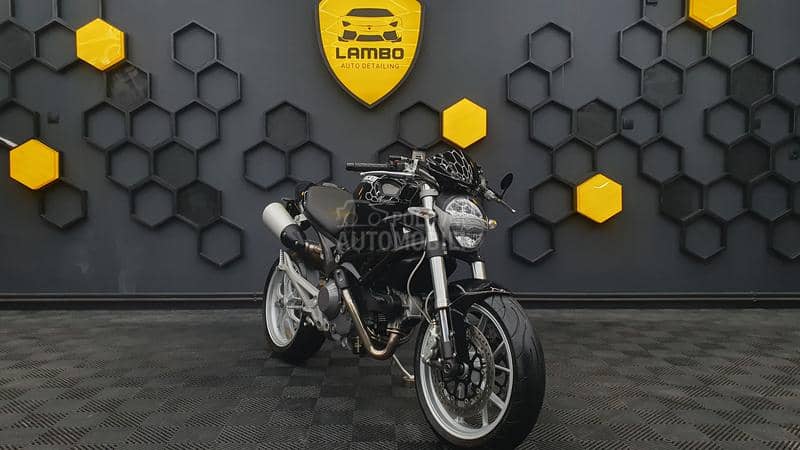 Ducati Monster 1100 S