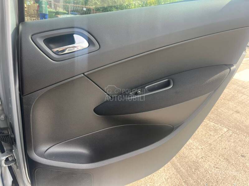 Peugeot 308 2.0 HDI/ N O V
