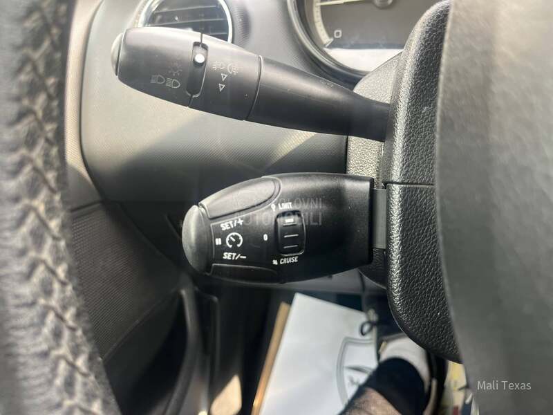 Peugeot 308 2.0 HDI/ N O V