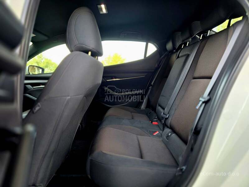 Mazda 3 SKYACTIV  G 122
