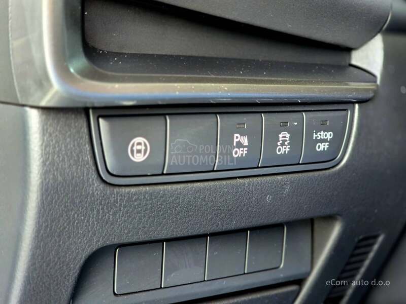 Mazda 3 SKYACTIV  G 122