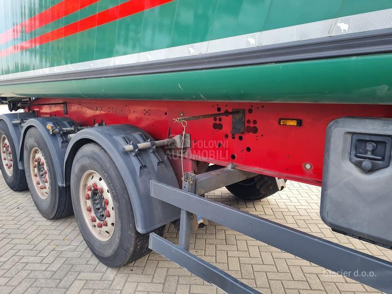 Schmitz SKI  48m3 / D brif