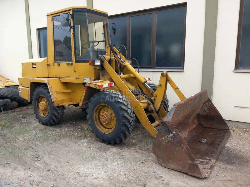 Schaeff UTOVARIVAC SCHAEFF ZL 7 C