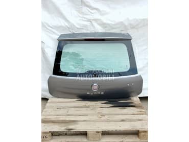 Gepek vrata za Fiat Grande Punto od 2009. do 2012. god.