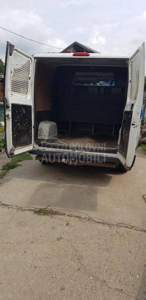 Peugeot Boxer 2.8 HDI 5 sedista