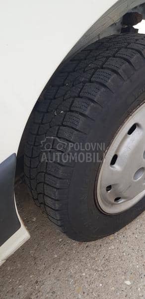 Peugeot Boxer 2.8 HDI 5 sedista