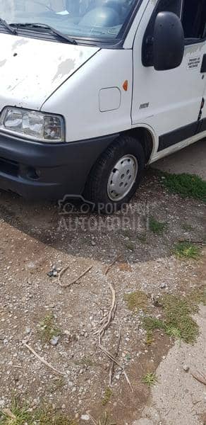 Peugeot Boxer 2.8 HDI 5 sedista