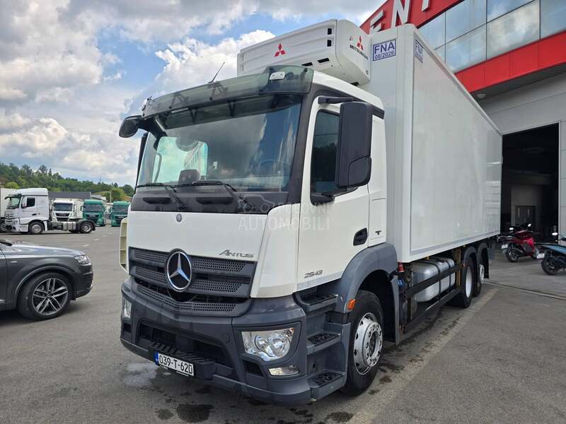 Mercedes Benz Antos 2543 Hladnjaca