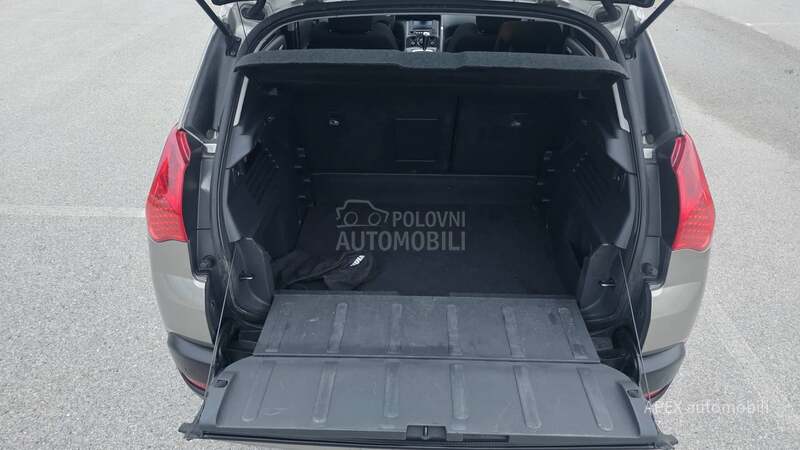 Peugeot 3008 1.6Hdi Pan Aut