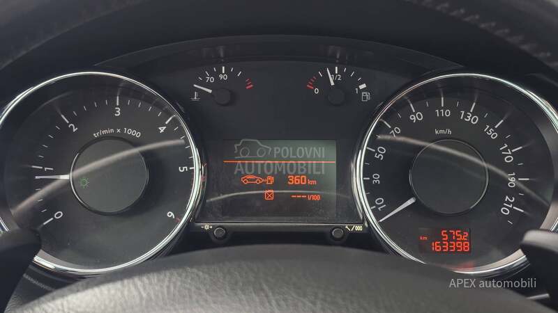 Peugeot 3008 1.6Hdi Pan Aut
