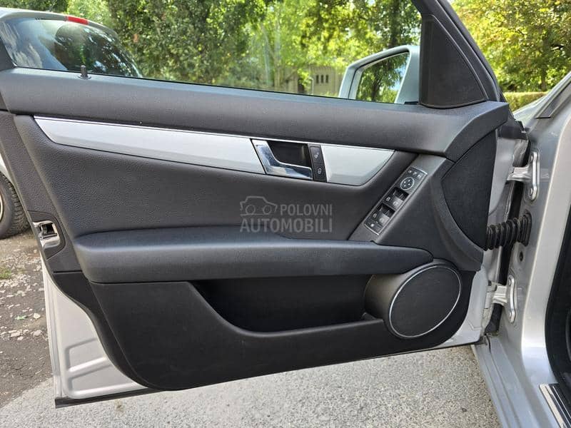 Mercedes Benz C 200 