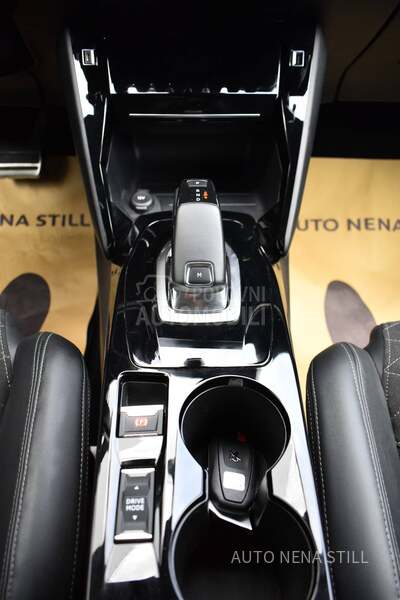 Peugeot 2008 1.2e  GT 155  AT