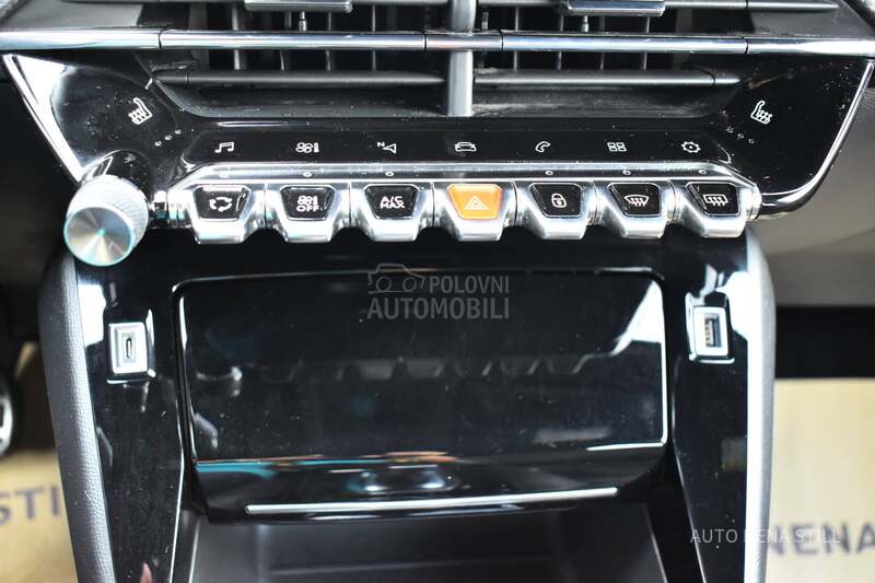 Peugeot 2008 1.2e  GT 155  AT