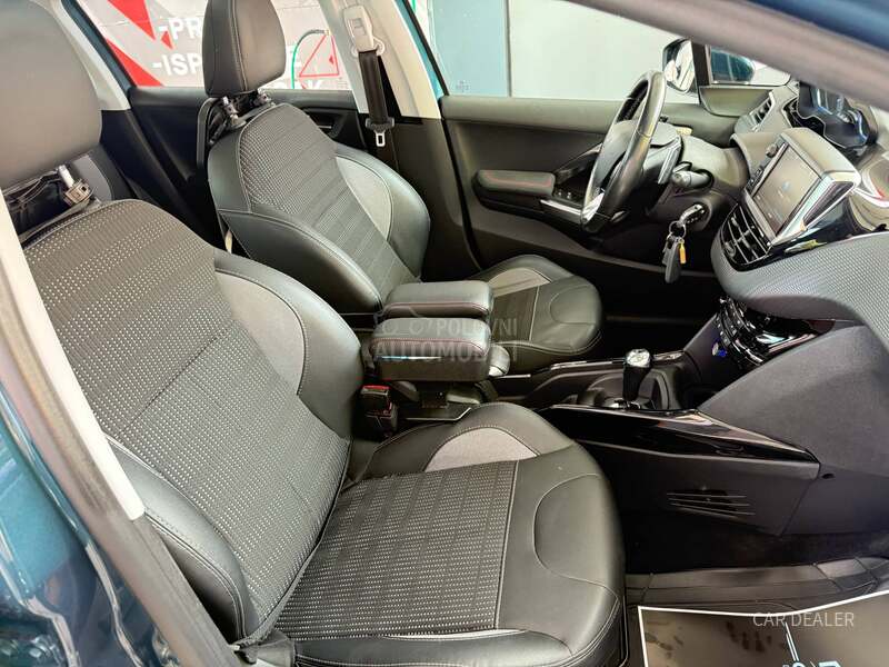 Peugeot 2008 1.6hdi/AUT/allure