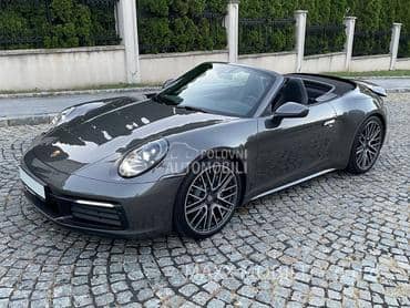 Porsche 911 Carrera 4