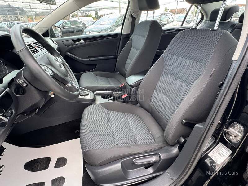 Volkswagen Jetta 1.6 TDI DSG
