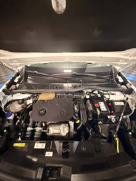 Peugeot 2008 1.5HDI ReStyleKAONOV