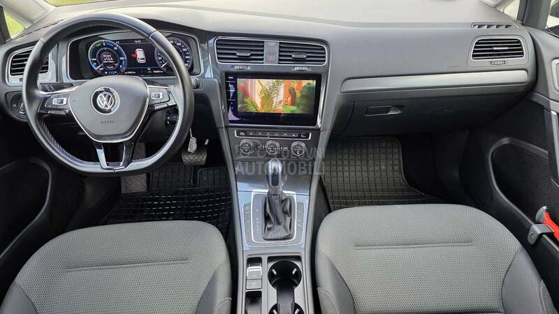 Volkswagen Golf 7 e Golf