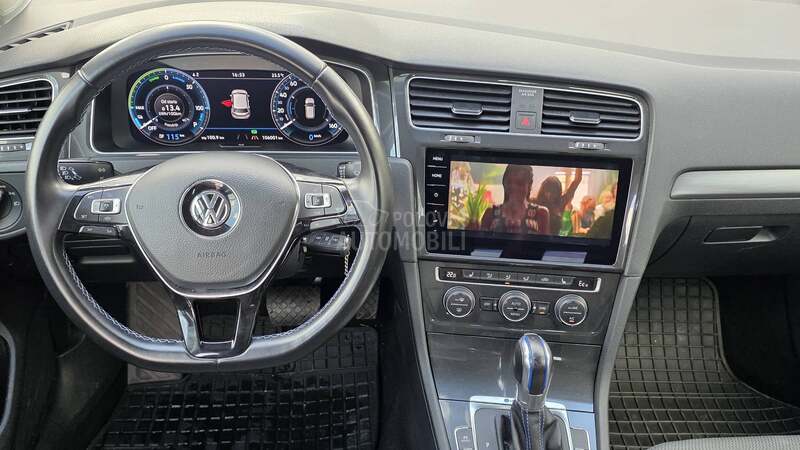 Volkswagen Golf 7 e Golf