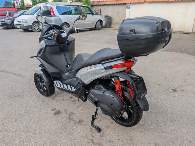 Piaggio MP3 MP 3 HPE 300 Sport