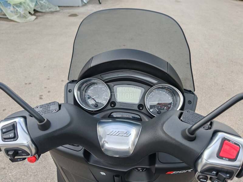Piaggio MP3 MP 3 HPE 300 Sport