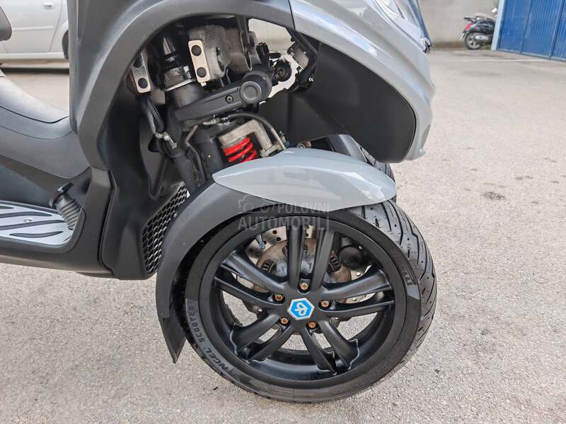 Piaggio MP3 MP 3 HPE 300 Sport